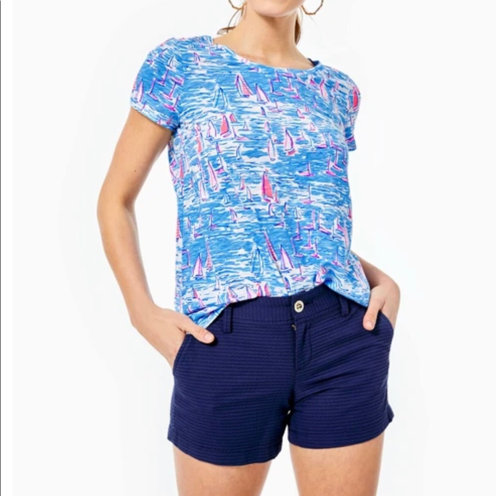 Lilly Pulitzer Callahan 5” Short in Navy